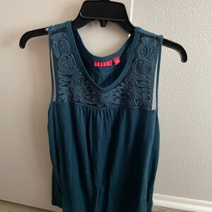ELLE Women's Teal Sleeveless Top